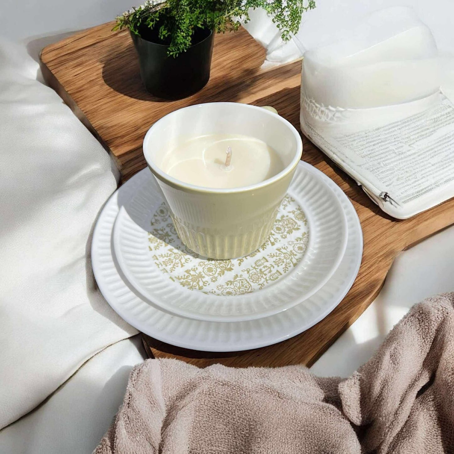 Vintage Green Teacup Candle with saucers